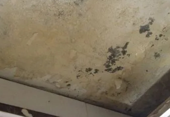 越城阳台漏水维修公司分享下越城卫生间渗水维修需要注意哪些问题。
